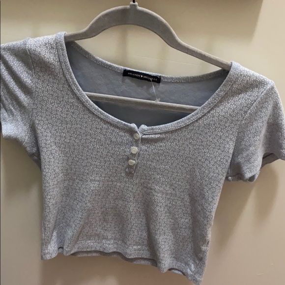 Cute brandy Melville crop top - Picture 1 of 5